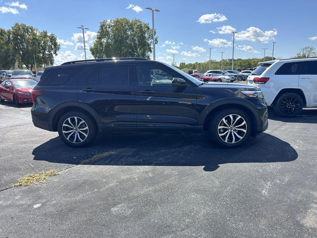 used 2020 Ford Explorer car, priced at $30,000