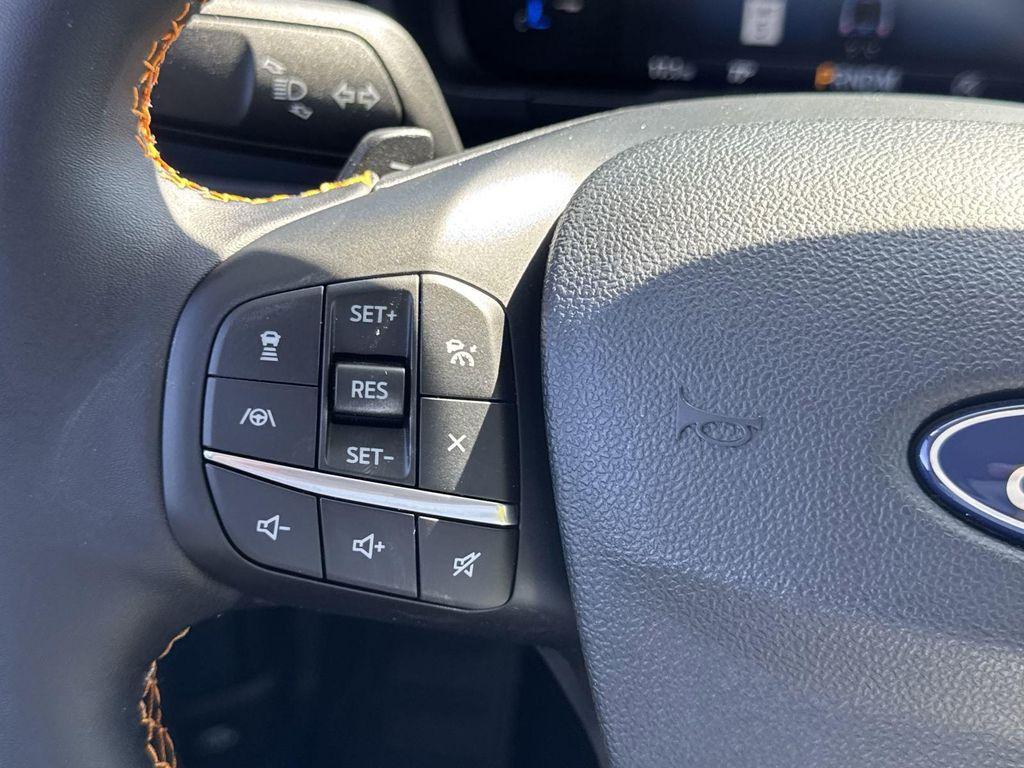 new 2025 Ford Maverick car, priced at $42,025