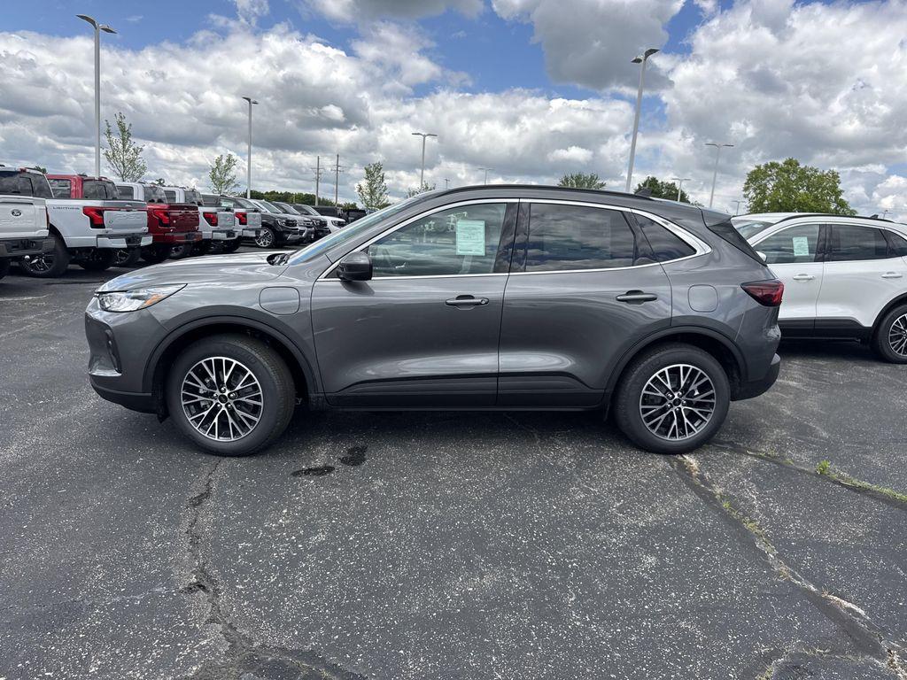 new 2025 Ford Escape PHEV car, priced at $33,517