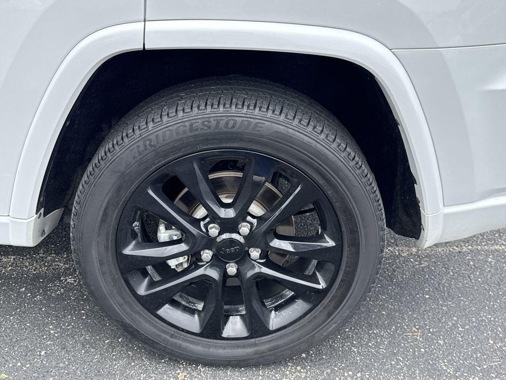 used 2022 Jeep Grand Cherokee car, priced at $30,500