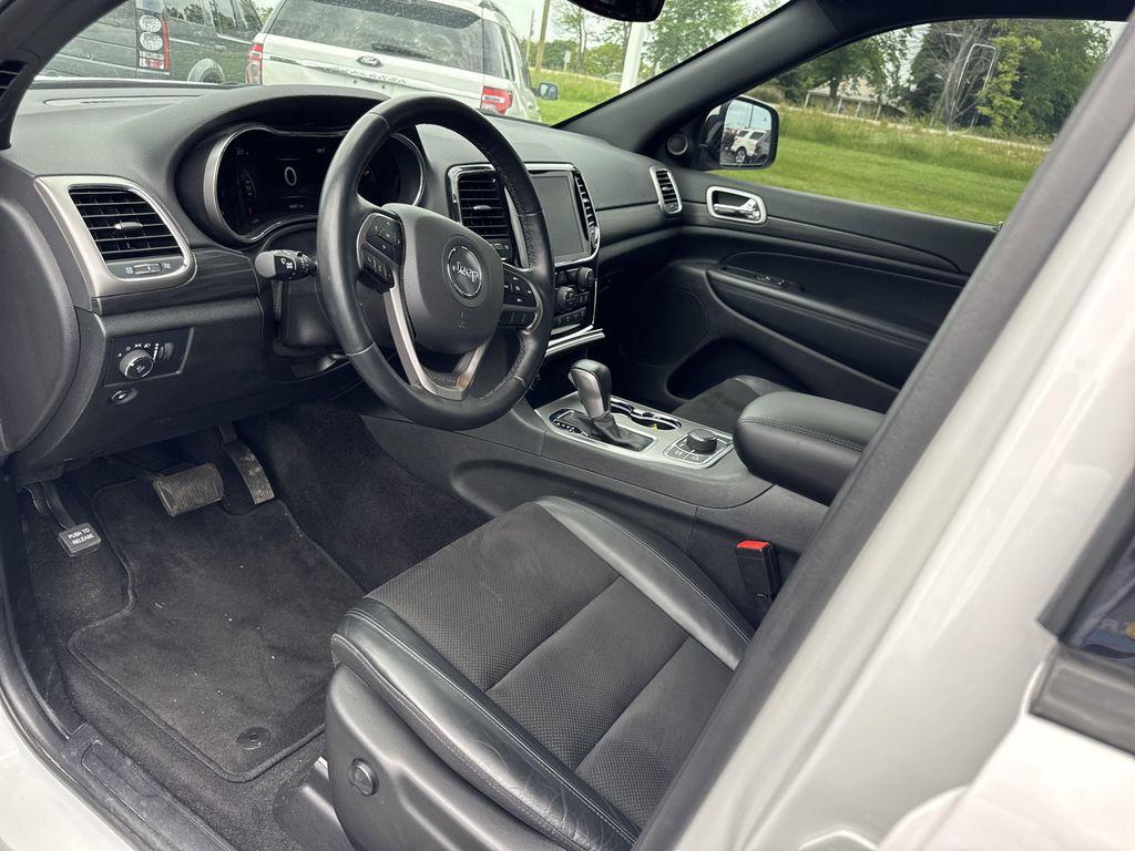 used 2022 Jeep Grand Cherokee car, priced at $30,500