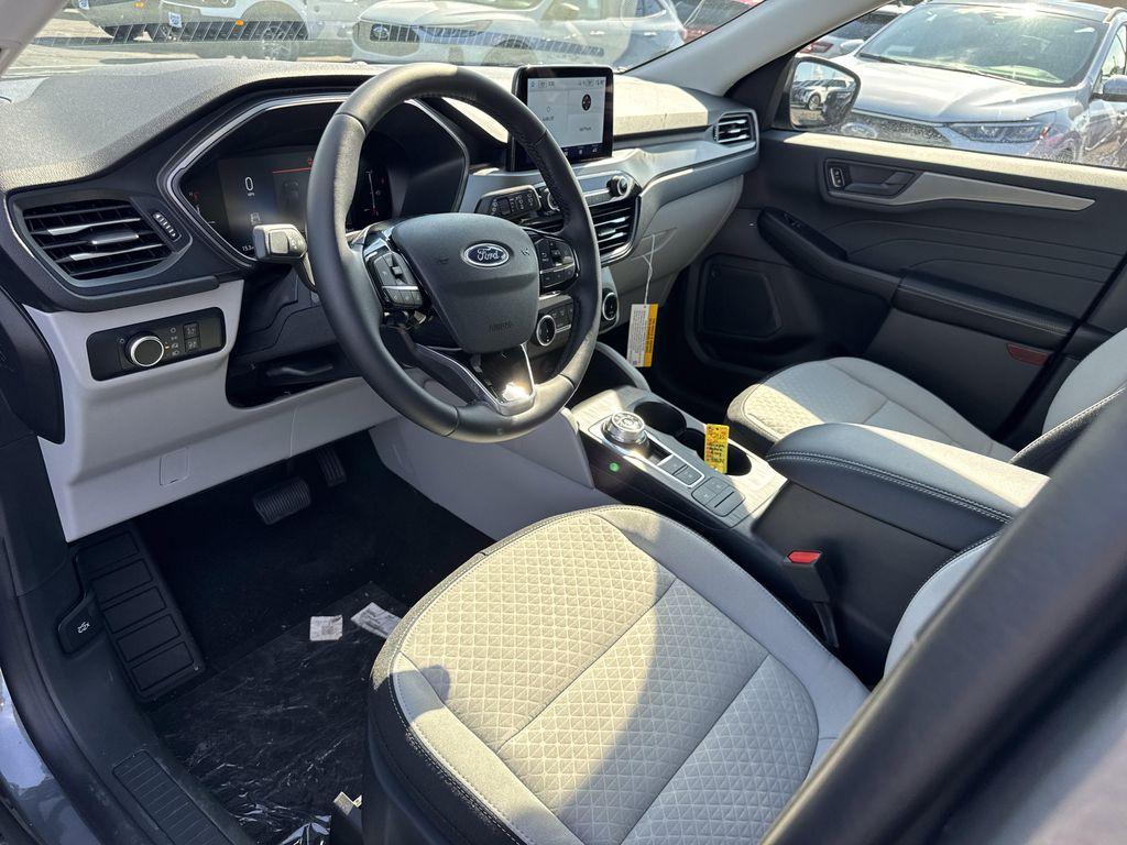 new 2025 Ford Escape car, priced at $29,047