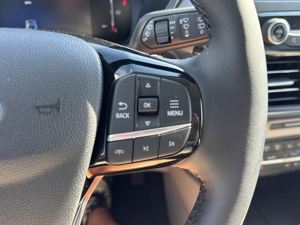 new 2025 Ford Escape car, priced at $29,047