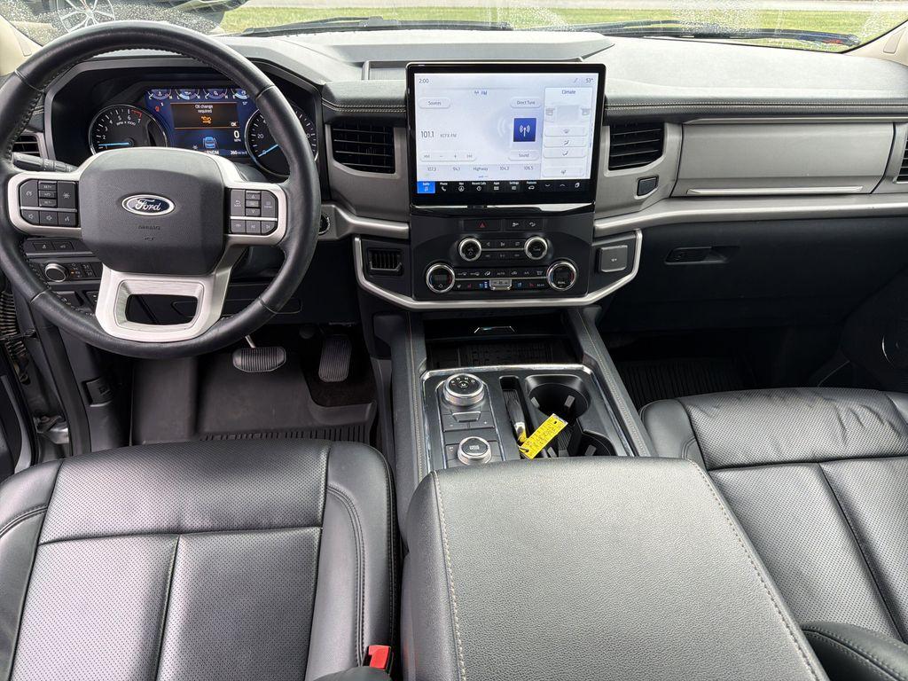used 2022 Ford Expedition car, priced at $37,000