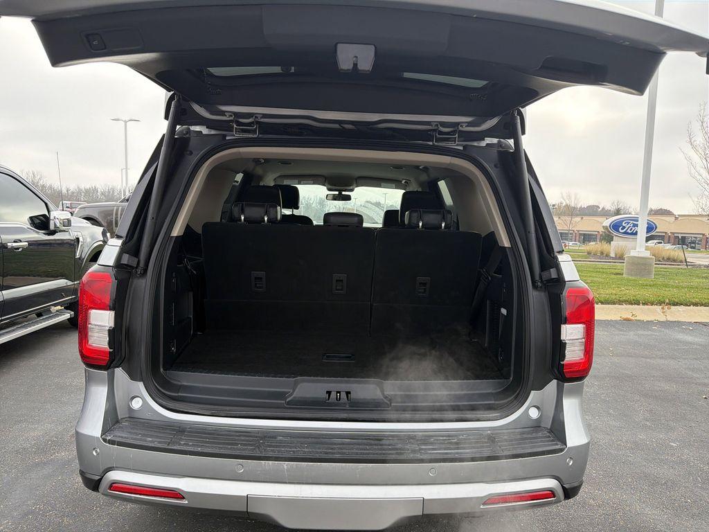 used 2022 Ford Expedition car, priced at $37,000