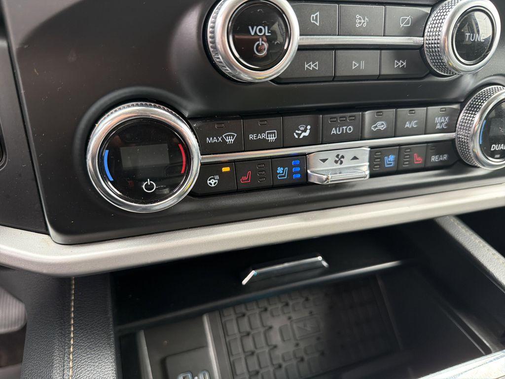 used 2022 Ford Expedition car, priced at $37,000