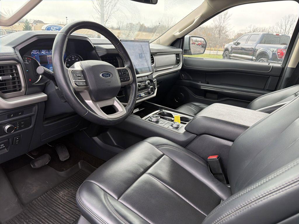 used 2022 Ford Expedition car, priced at $37,000