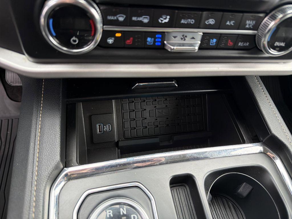 used 2022 Ford Expedition car, priced at $37,000