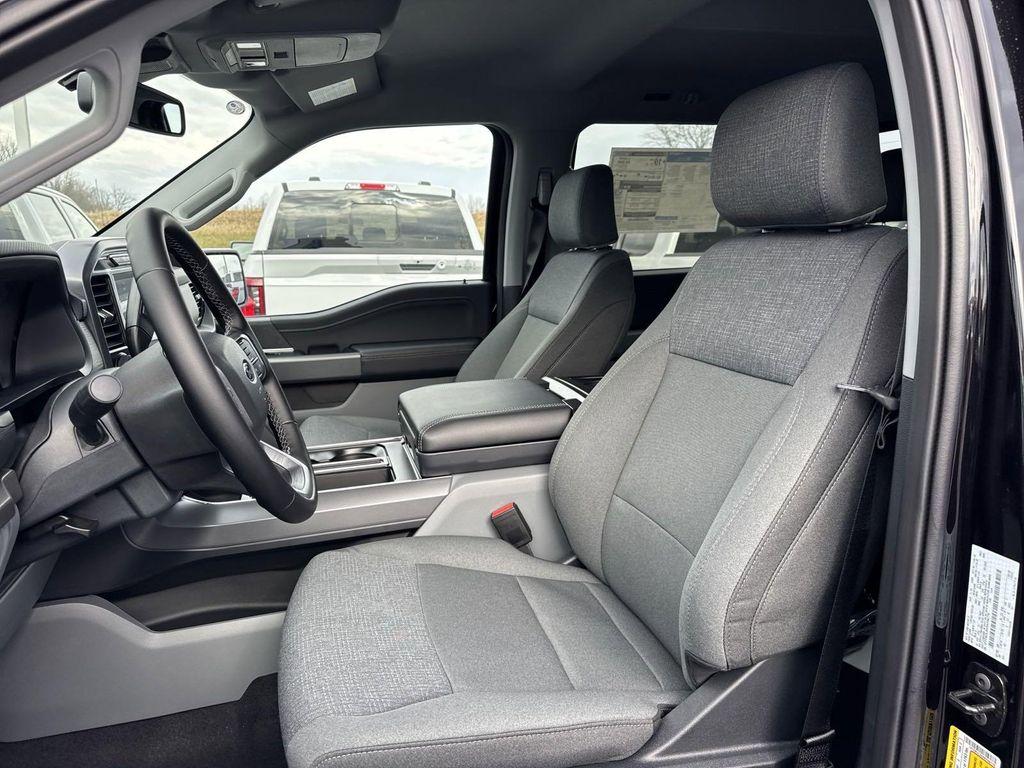 new 2024 Ford F-150 car, priced at $51,438