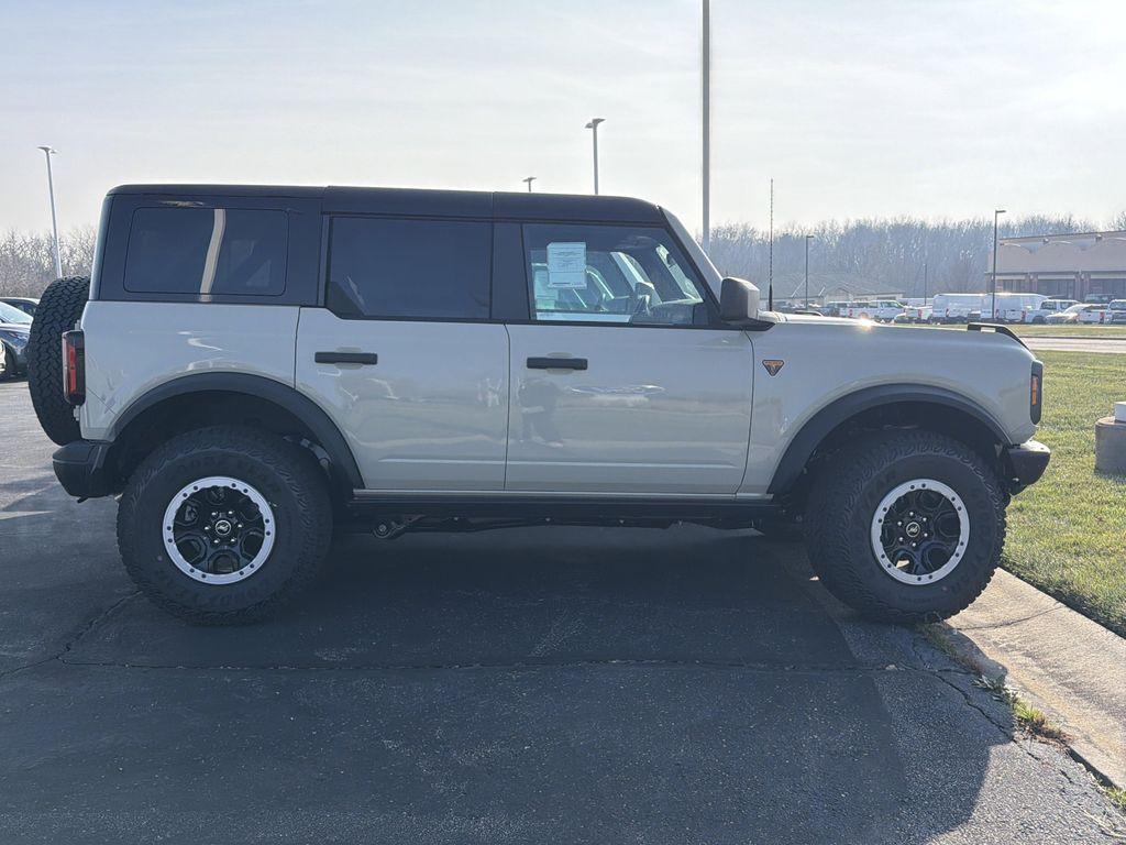 new 2025 Ford Bronco car, priced at $59,945