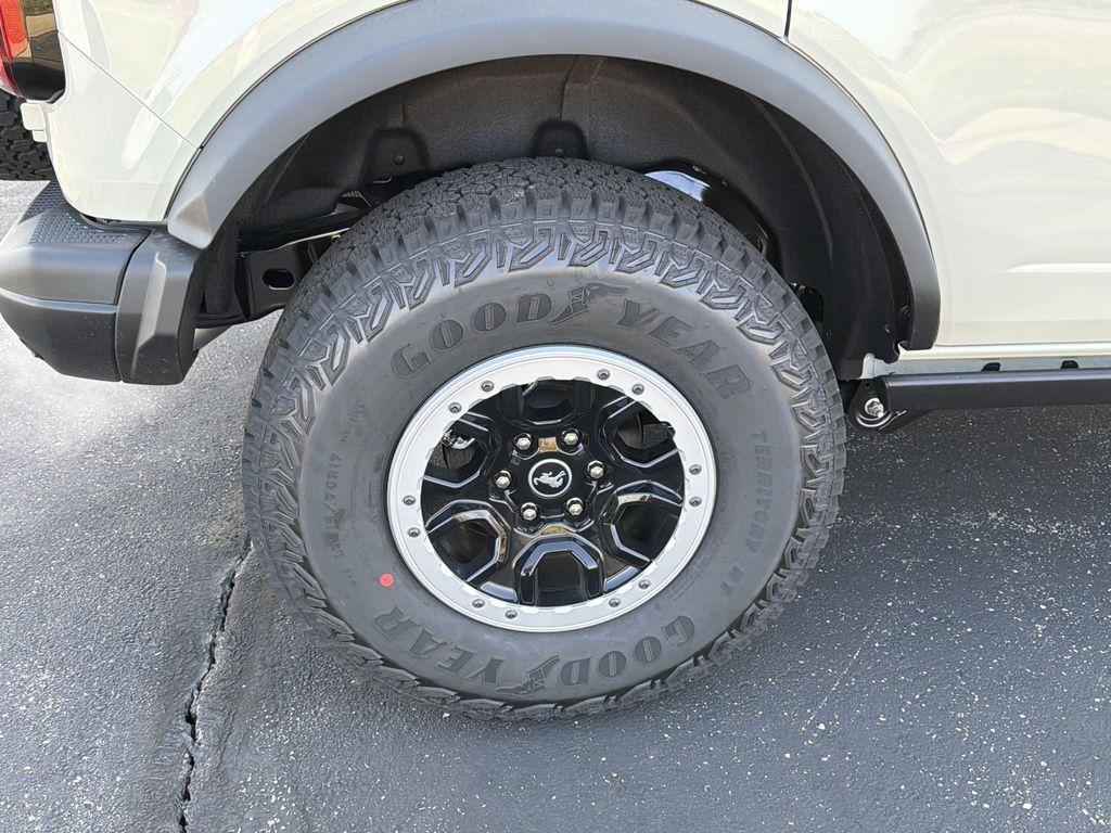 new 2025 Ford Bronco car, priced at $59,945