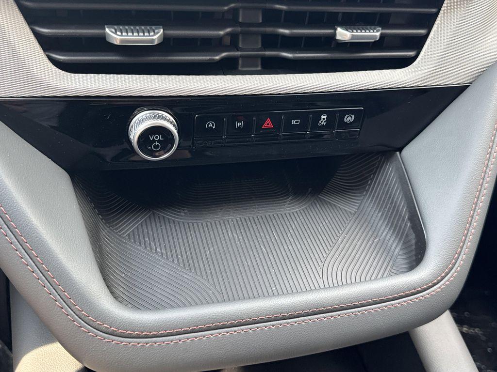 new 2025 Ford Explorer car, priced at $45,775