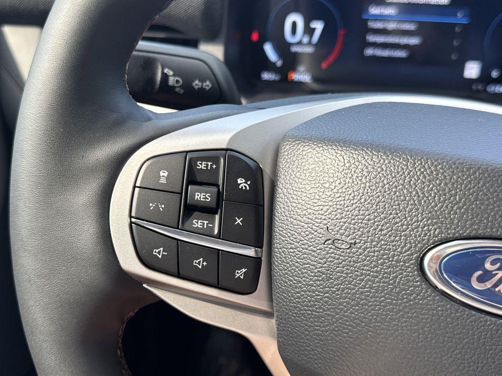 new 2025 Ford Explorer car, priced at $45,775