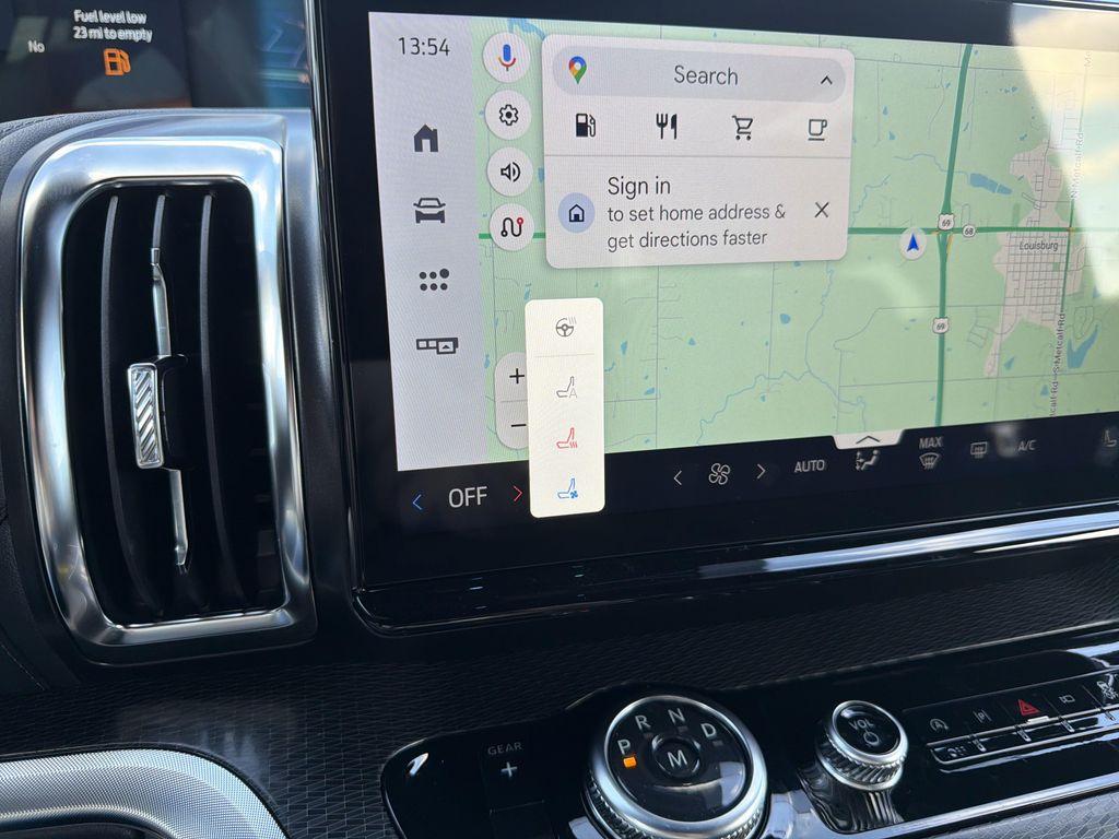 new 2025 Ford Expedition car, priced at $83,271