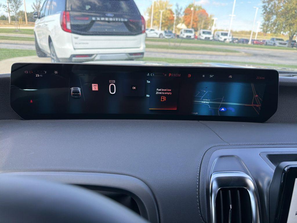 new 2025 Ford Expedition car, priced at $83,271