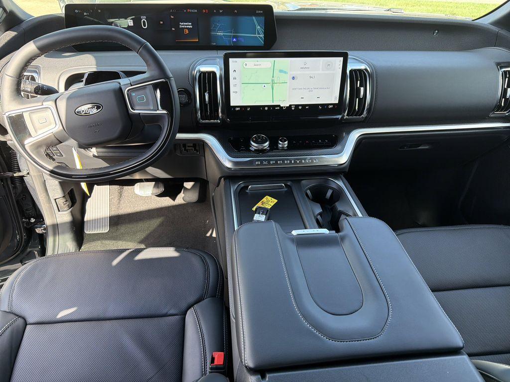 new 2025 Ford Expedition car, priced at $83,271