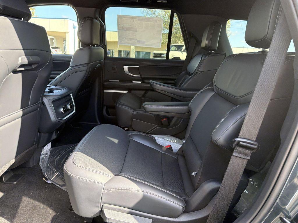 new 2025 Ford Expedition car, priced at $83,271