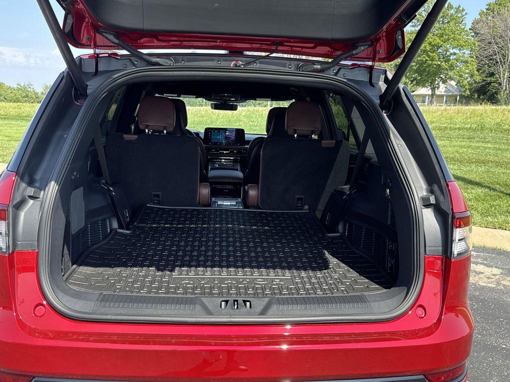 used 2025 Lincoln Aviator car, priced at $69,500