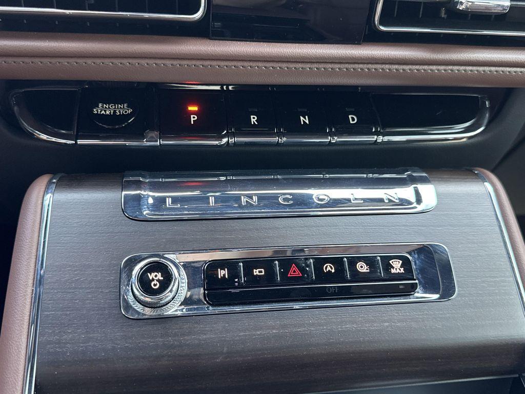 used 2025 Lincoln Aviator car, priced at $69,500