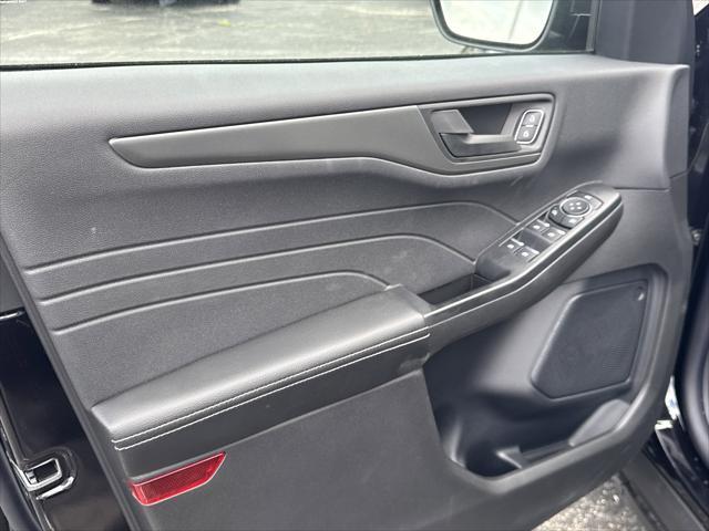 new 2025 Ford Escape car, priced at $29,882
