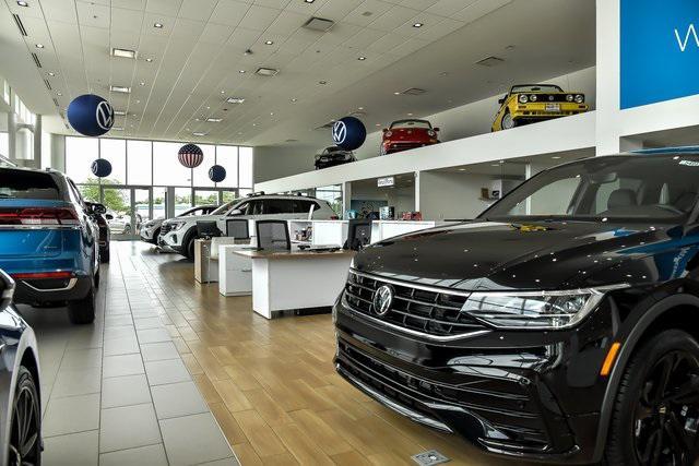 new 2025 Volkswagen Atlas car, priced at $45,073