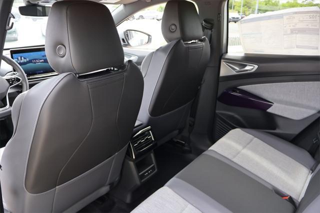 new 2025 Volkswagen ID.4 car, priced at $46,161