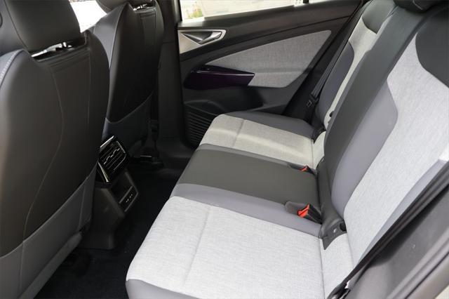 new 2025 Volkswagen ID.4 car, priced at $46,161
