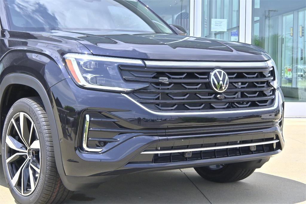 new 2025 Volkswagen Atlas Cross Sport car, priced at $50,238