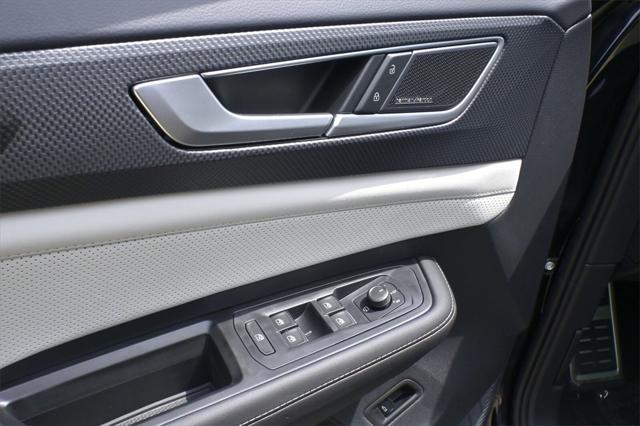 new 2025 Volkswagen Atlas Cross Sport car, priced at $50,238