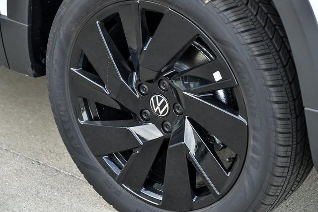 new 2024 Volkswagen Taos car, priced at $32,795