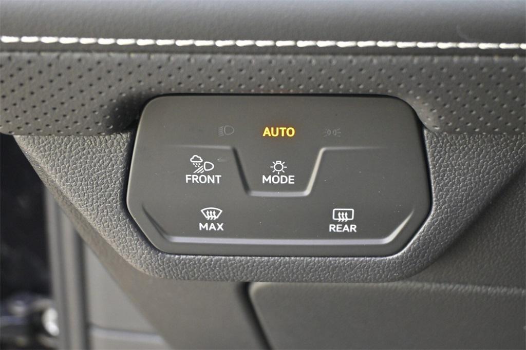 new 2026 Volkswagen Atlas car, priced at $42,286