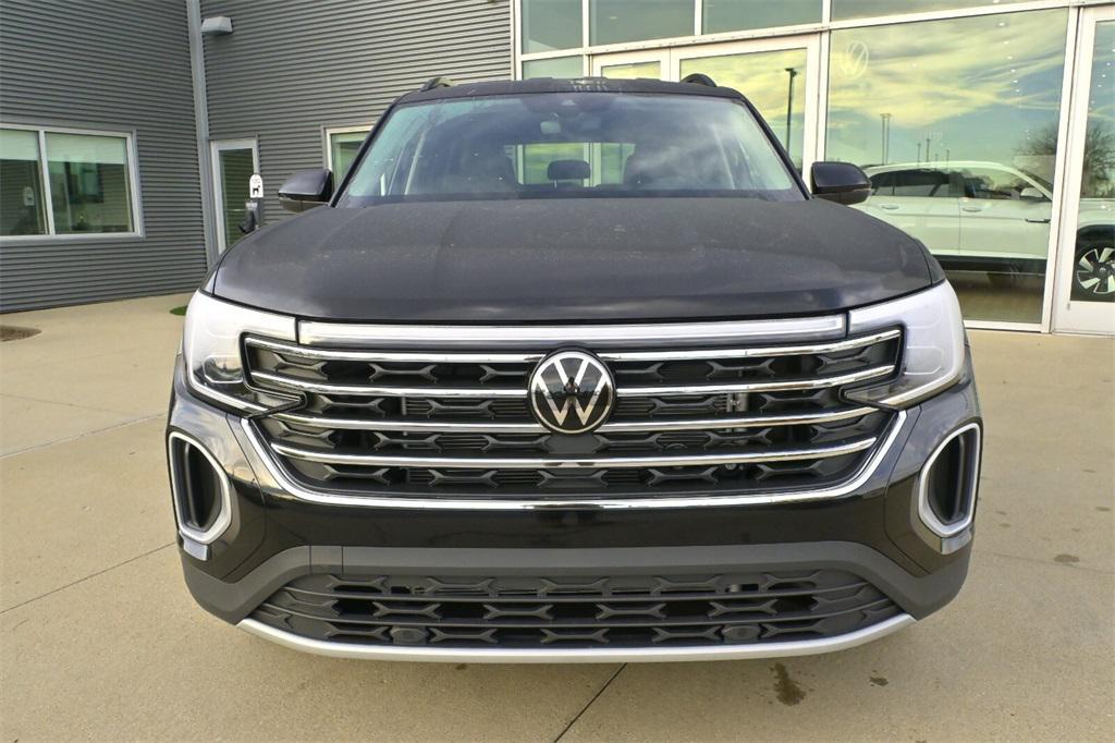 new 2026 Volkswagen Atlas car, priced at $42,286