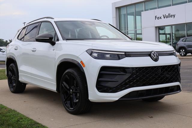 new 2025 Volkswagen Tiguan car, priced at $37,453