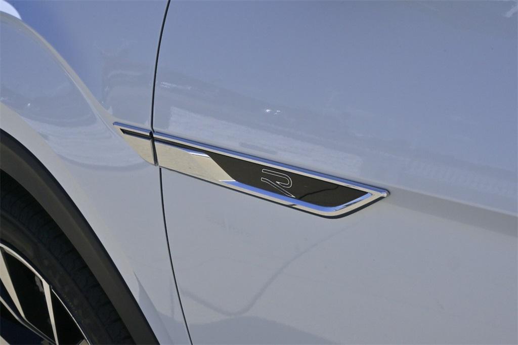 new 2026 Volkswagen Atlas car, priced at $56,233