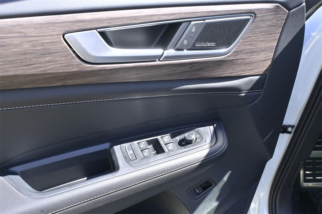 new 2026 Volkswagen Atlas car, priced at $56,233