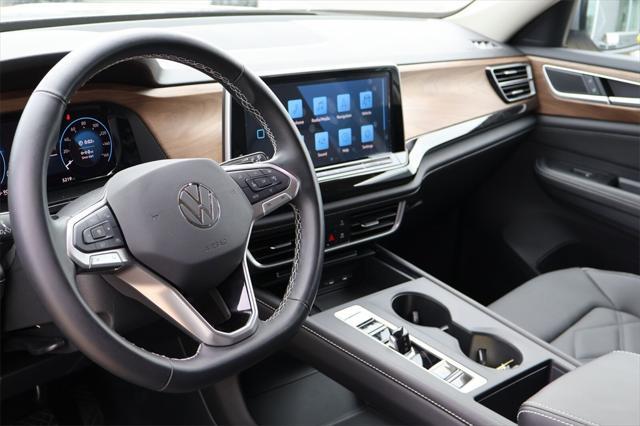 used 2025 Volkswagen Atlas car, priced at $35,999