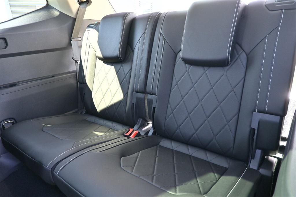 new 2025 Volkswagen Atlas car, priced at $49,553