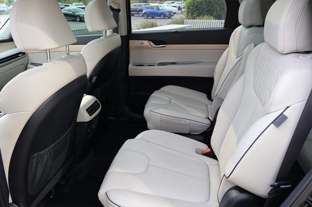 used 2023 Hyundai Palisade car, priced at $39,000