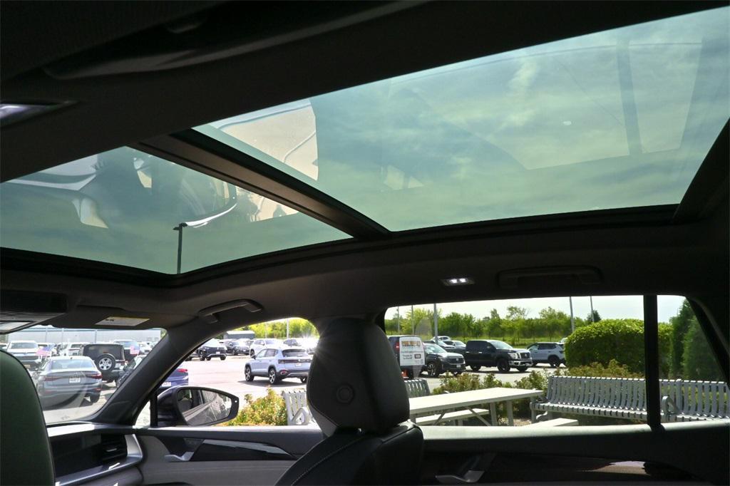 new 2025 Volkswagen Tiguan car, priced at $37,286