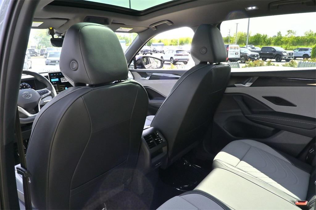 new 2025 Volkswagen Tiguan car, priced at $37,286
