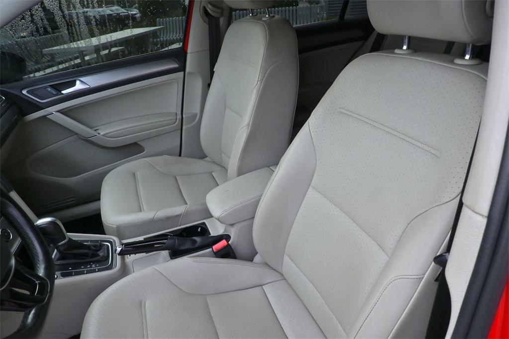 used 2015 Volkswagen Golf SportWagen car, priced at $11,750