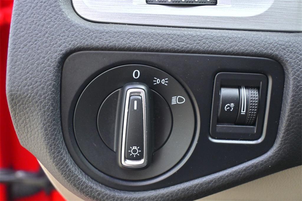 used 2015 Volkswagen Golf SportWagen car, priced at $11,750