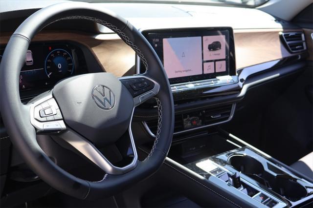 new 2024 Volkswagen Atlas car, priced at $43,687