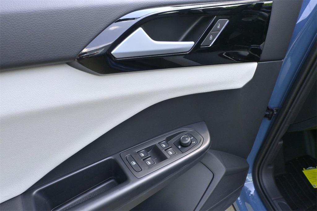 new 2025 Volkswagen Taos car, priced at $28,371
