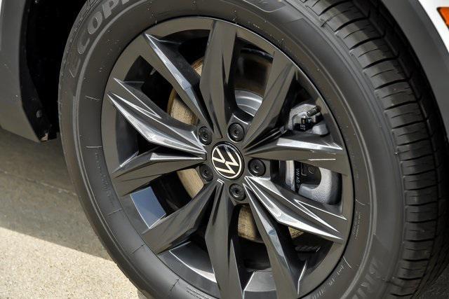 new 2024 Volkswagen Tiguan car, priced at $30,472