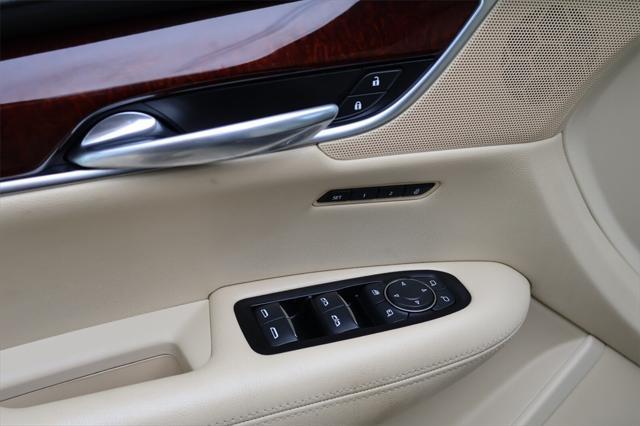 used 2019 Cadillac XT5 car, priced at $21,499
