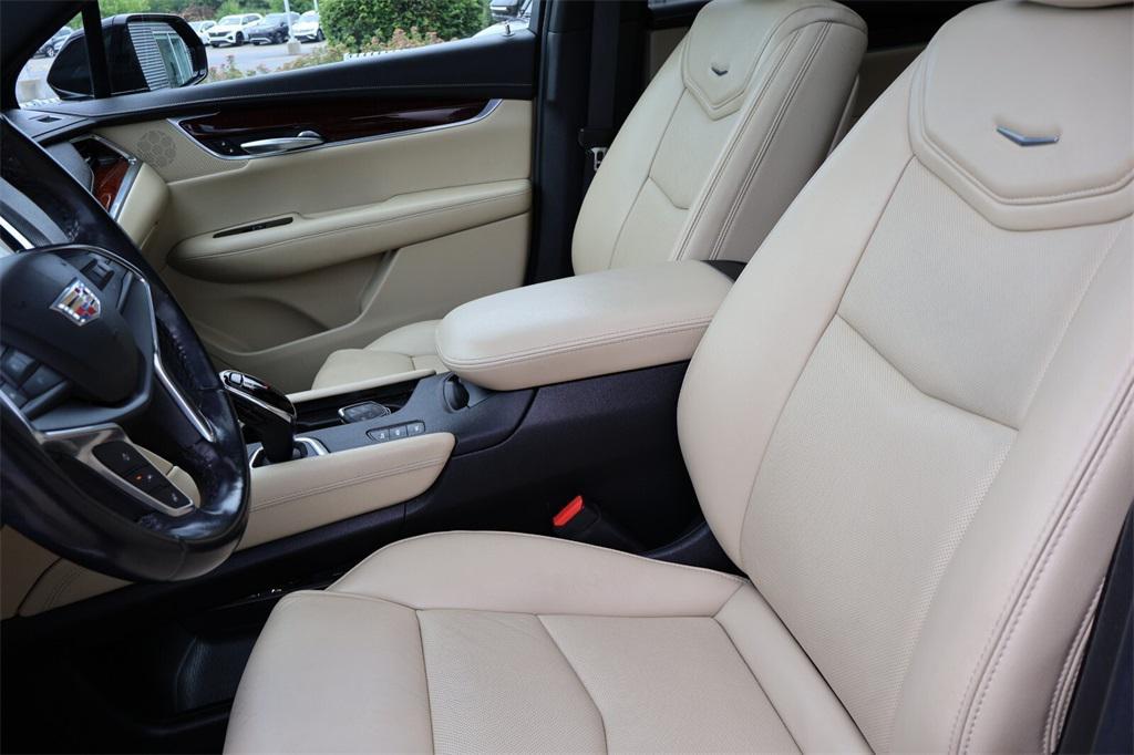 used 2019 Cadillac XT5 car, priced at $20,491