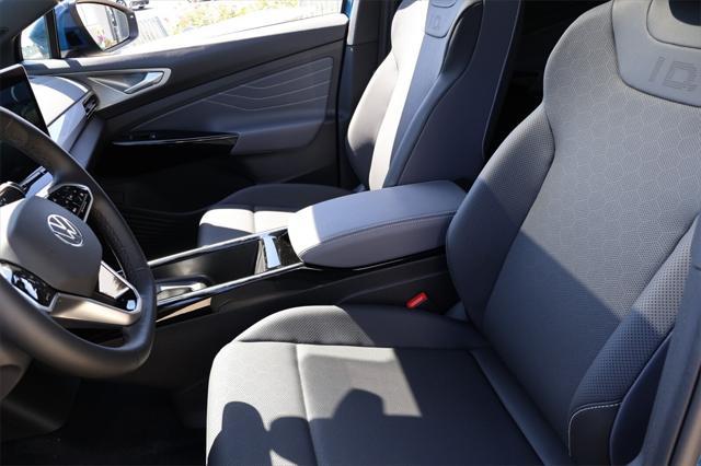 new 2025 Volkswagen ID.4 car, priced at $51,261