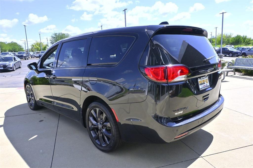 used 2020 Chrysler Pacifica car, priced at $18,791