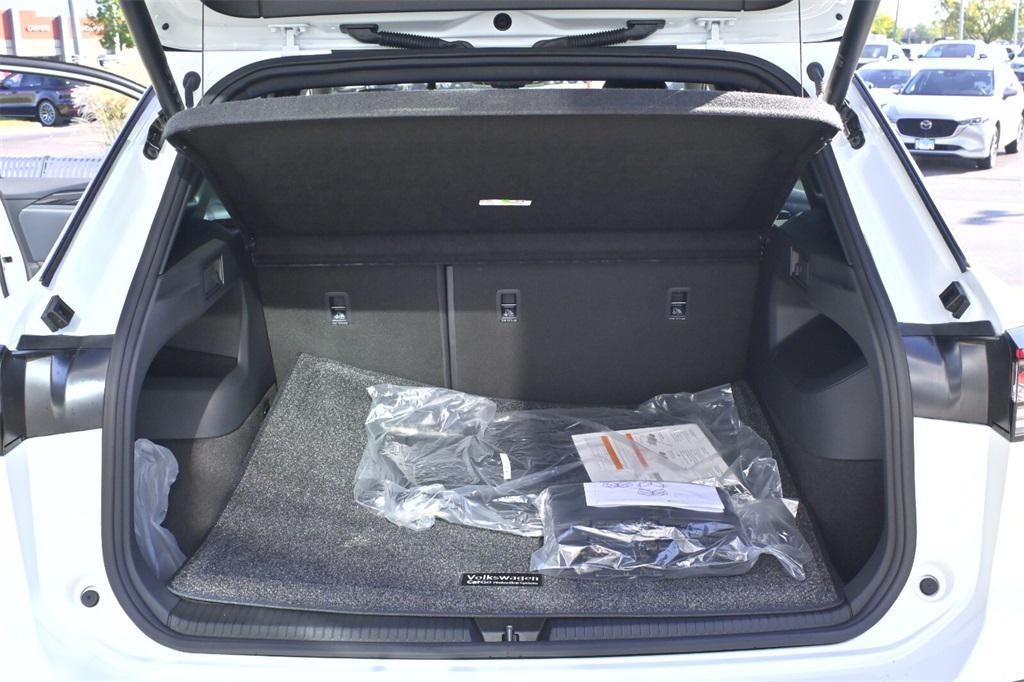 new 2025 Volkswagen Tiguan car, priced at $43,381